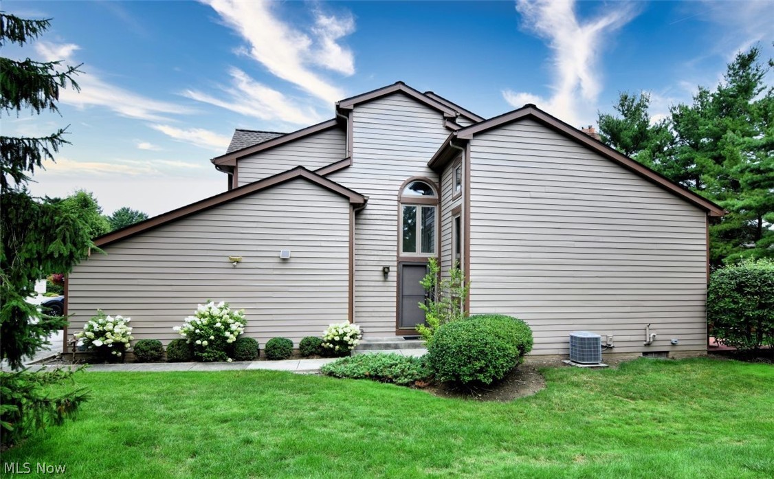 10 Windrush Property Photo 2