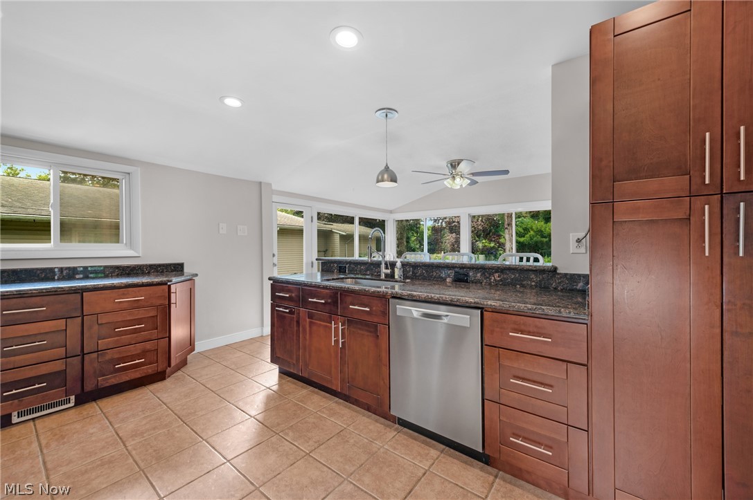 374 Bradley Road Property Photo 16