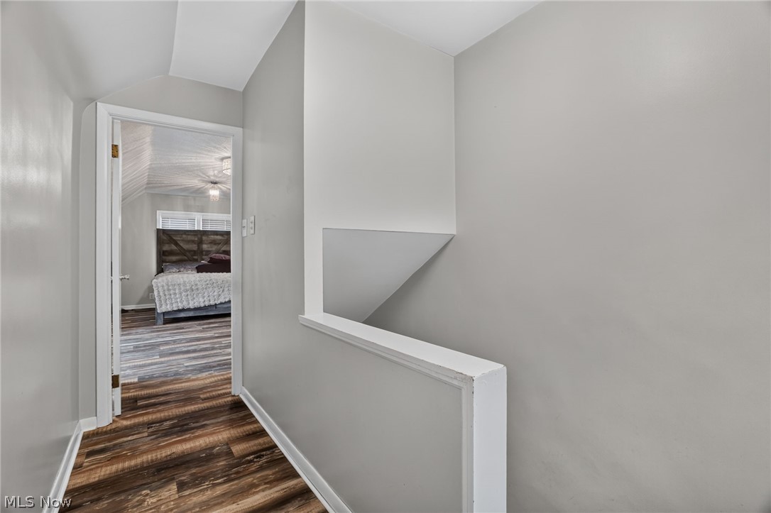 2239 Larchmont Drive Property Photo 19
