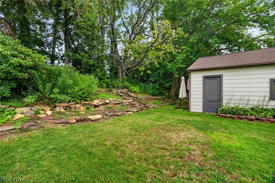 2239 Larchmont Drive Property Photo 31