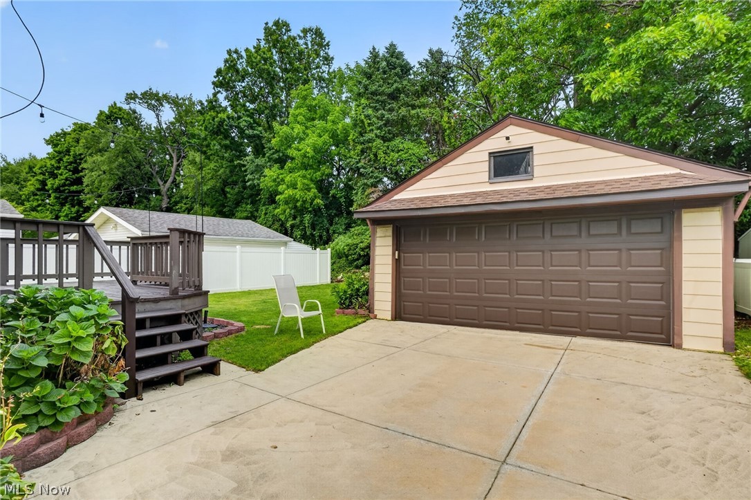 2239 Larchmont Drive Property Photo 40