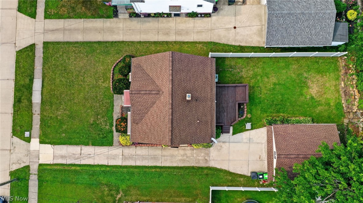 2239 Larchmont Drive Property Photo 41