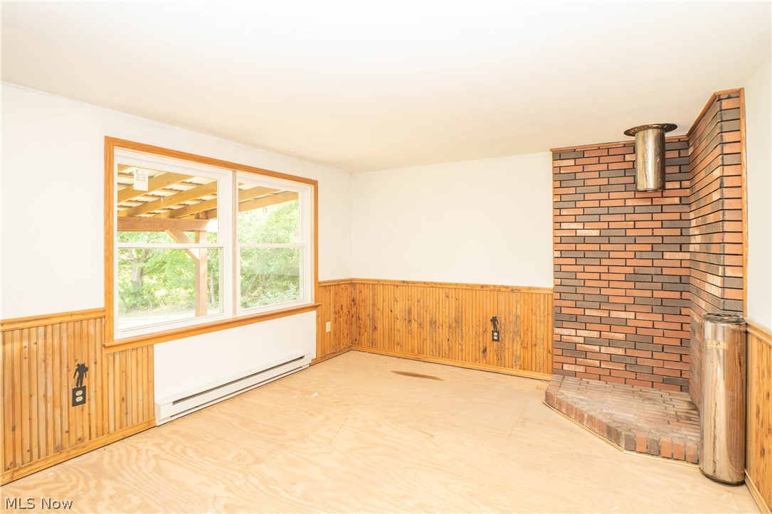 767 E West Salem Road Property Photo 7