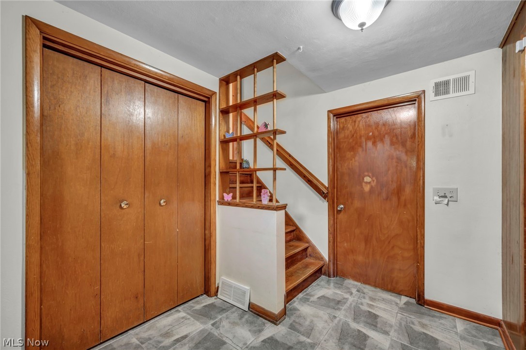 131 Yunker Court Property Photo 6