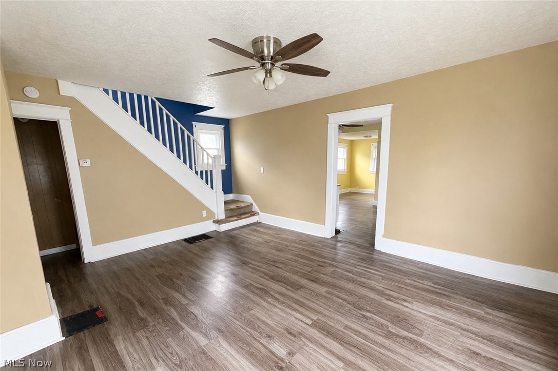 30 E Channel Street Property Photo 4