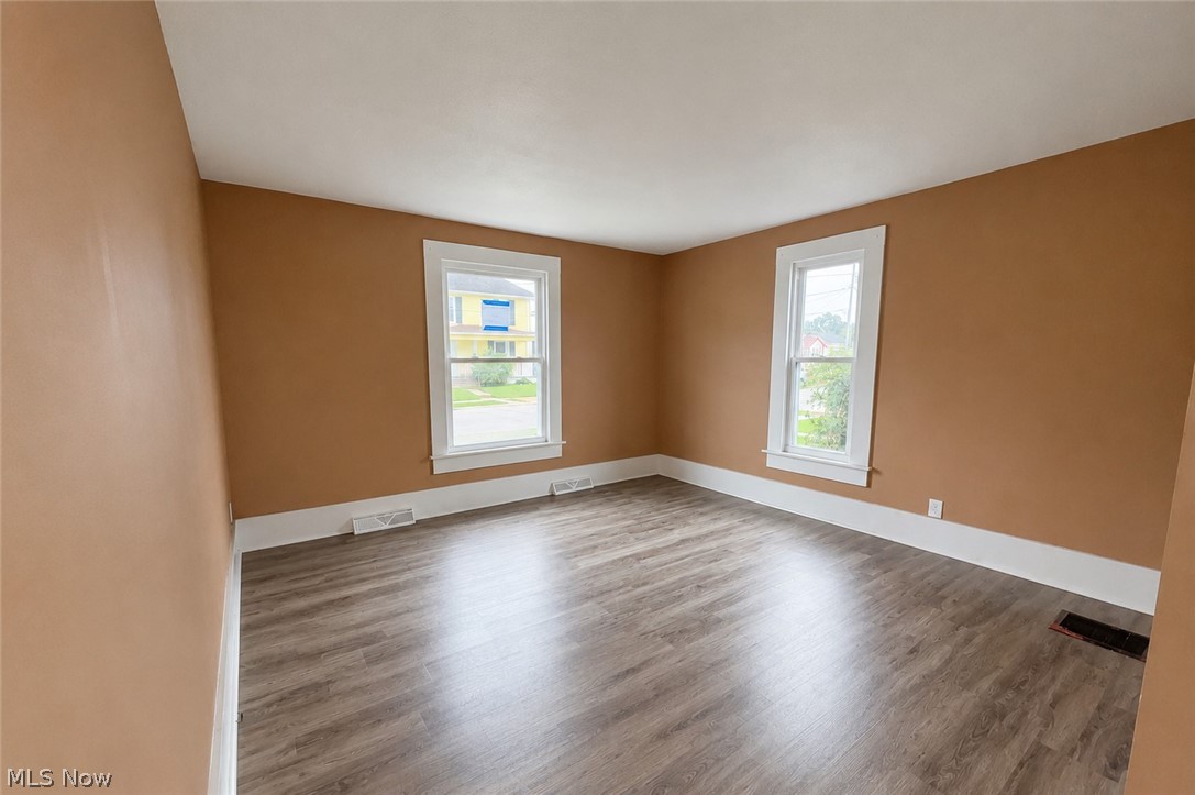 30 E Channel Street Property Photo 5