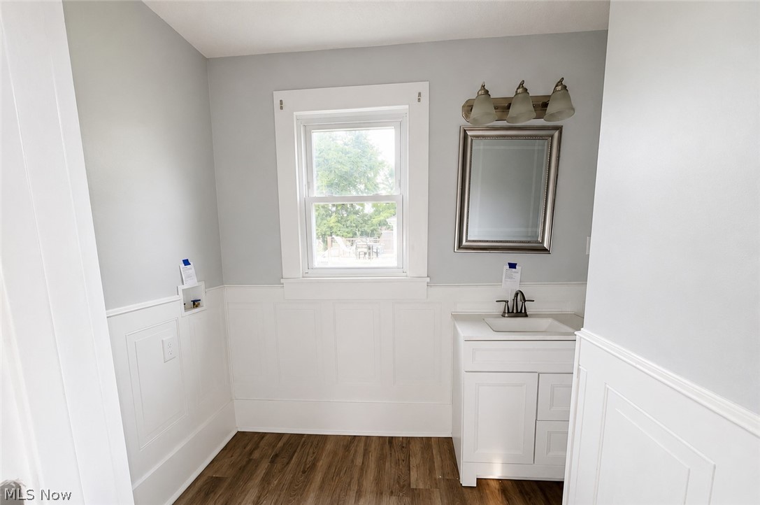 30 E Channel Street Property Photo 6