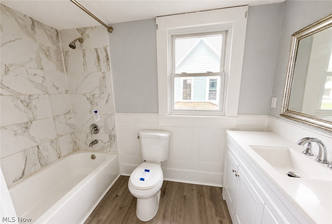 30 E Channel Street Property Photo 11