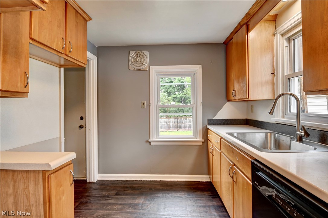 2929 Helen Place Nw Property Photo 10