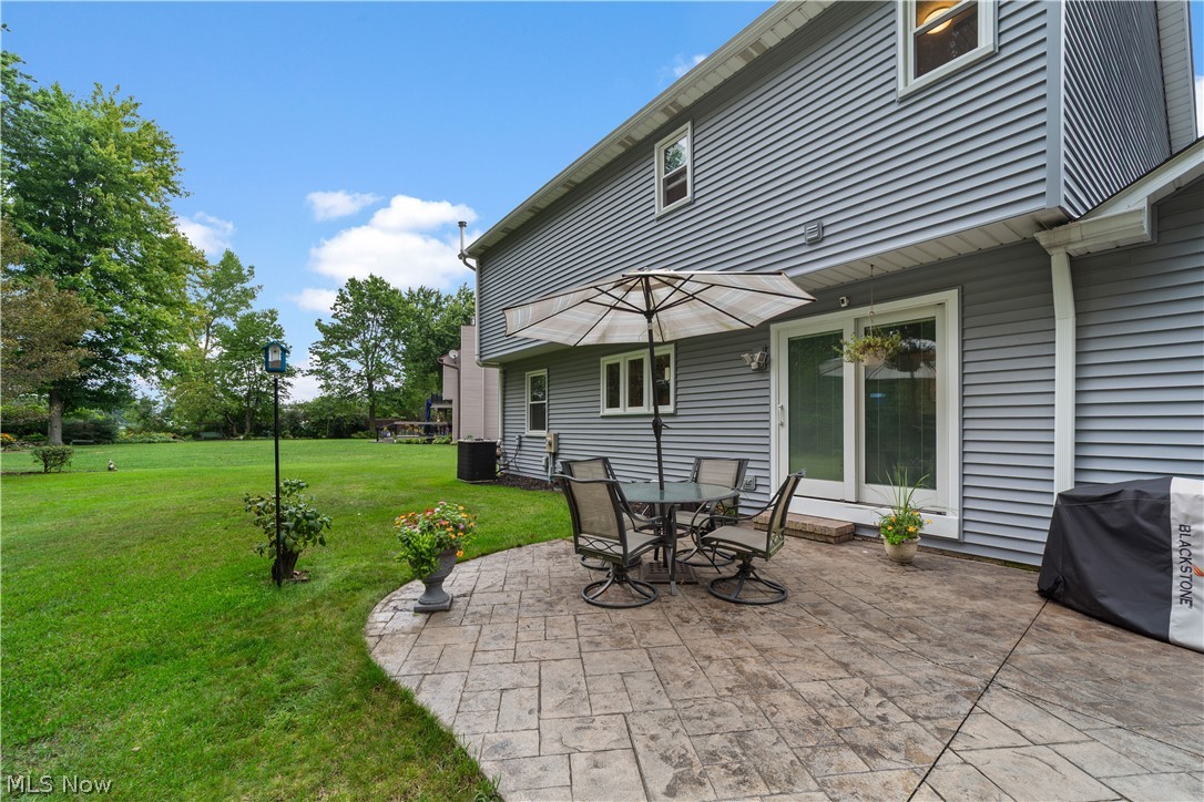 376 Creekside Drive Property Photo 4