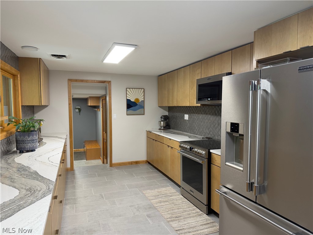 1510 Brookview Drive Property Photo 3