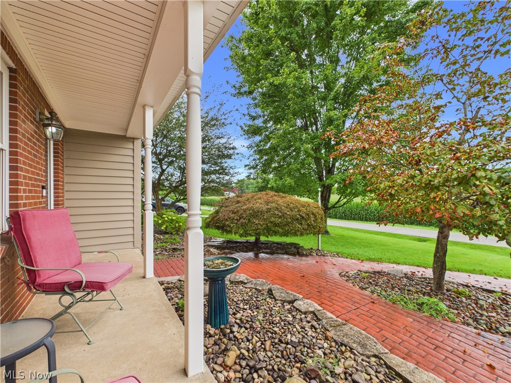 24 Maple Shade Drive Property Photo 4