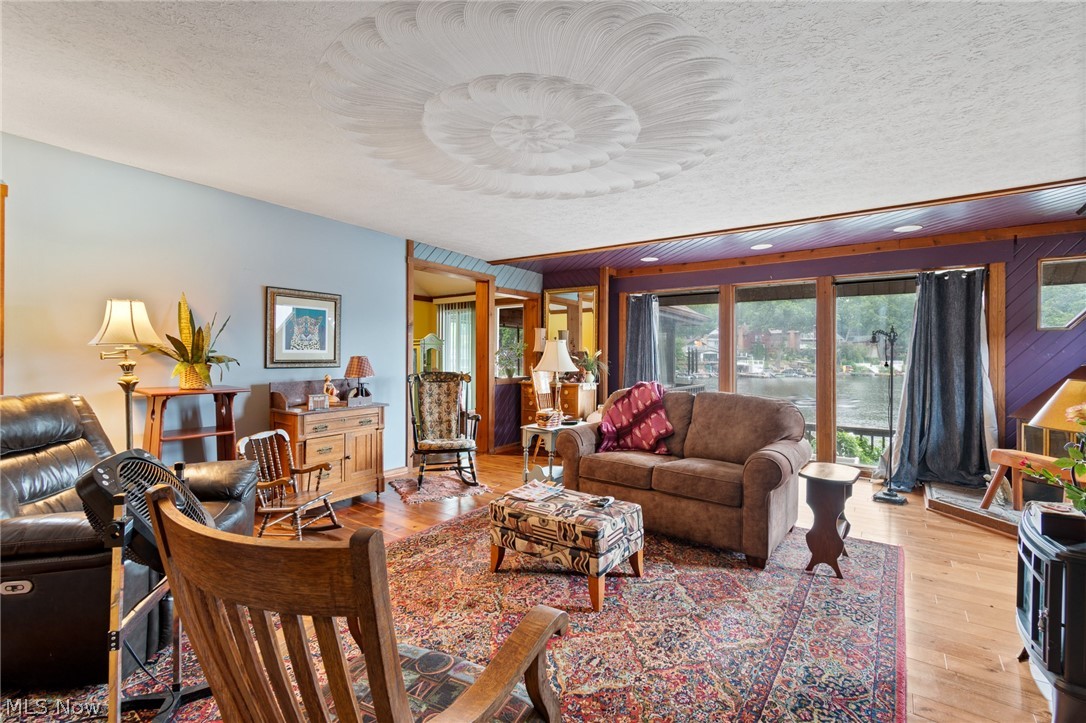 3867 Bay Path Drive Property Photo 12