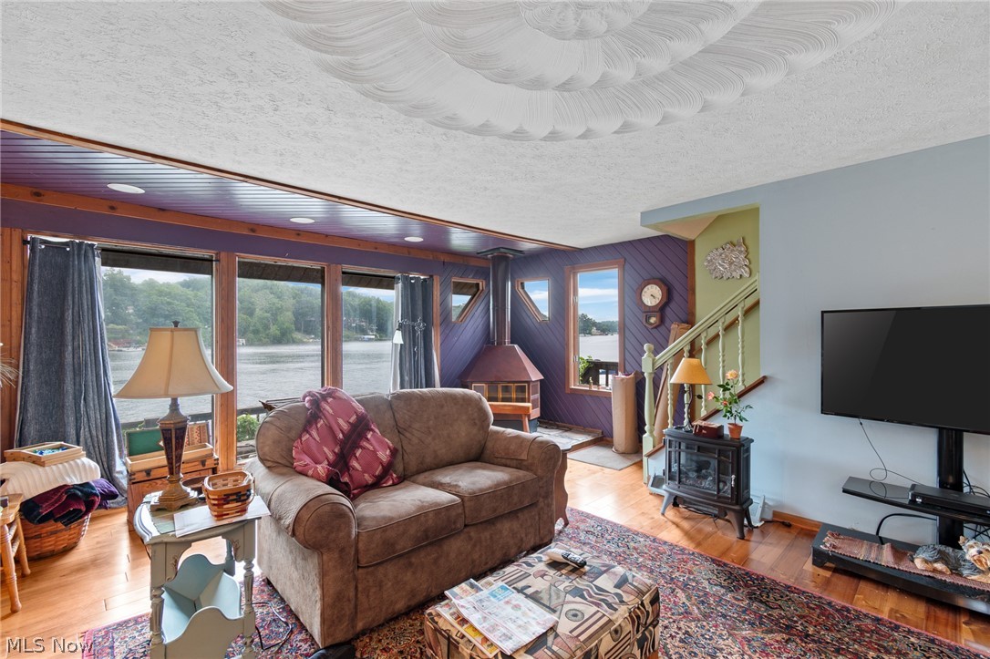 3867 Bay Path Drive Property Photo 14