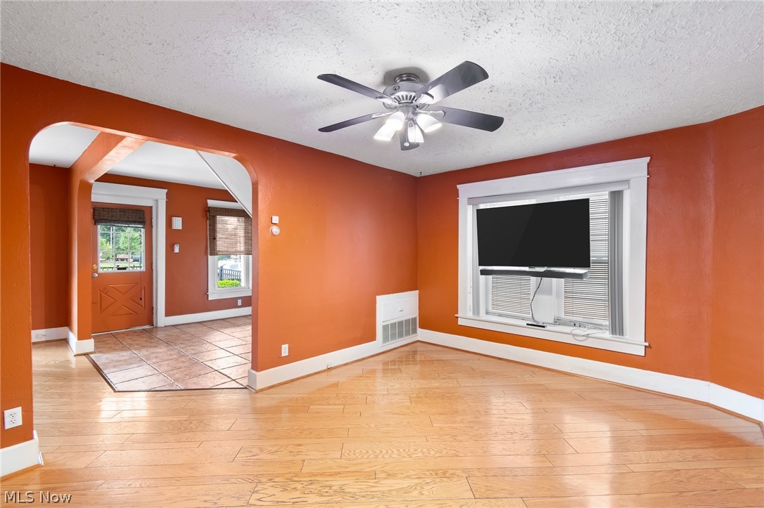 543 Allyn Street Property Photo 12