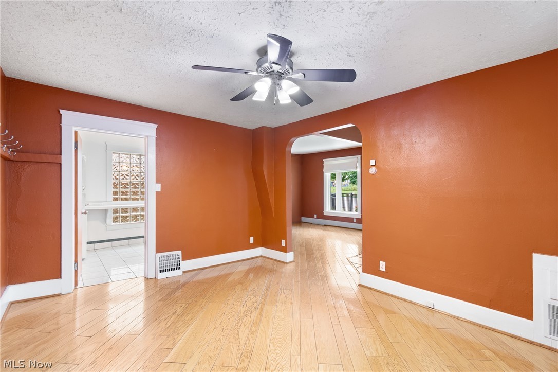 543 Allyn Street Property Photo 13