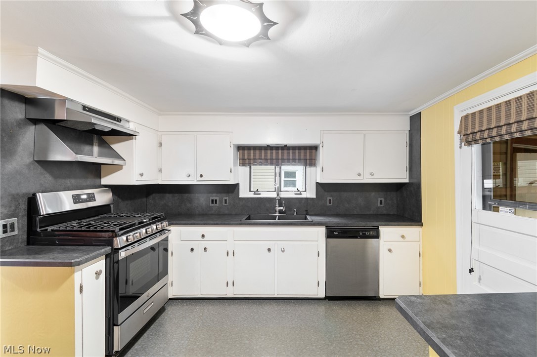 543 Allyn Street Property Photo 15