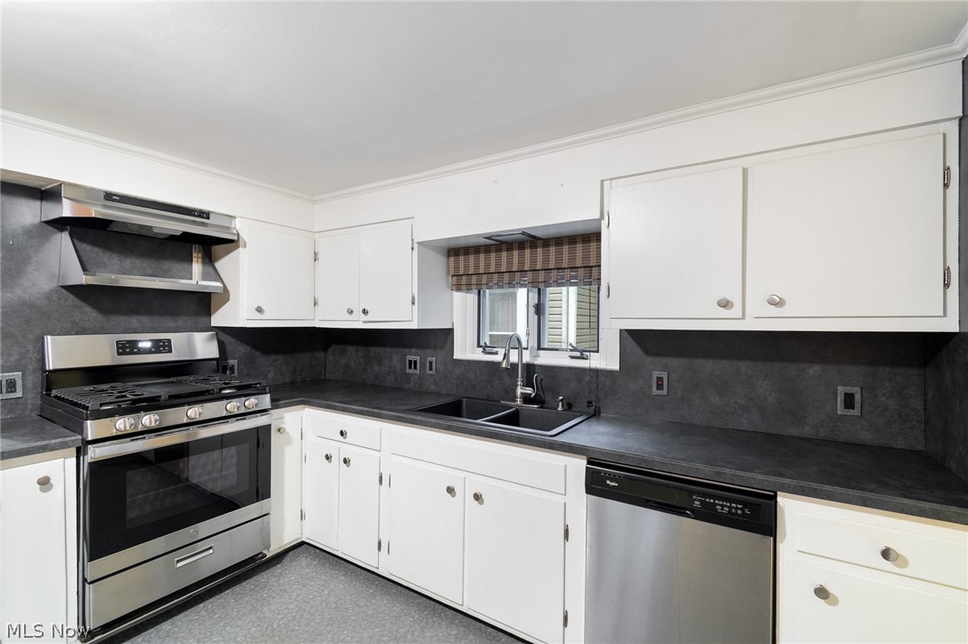 543 Allyn Street Property Photo 16