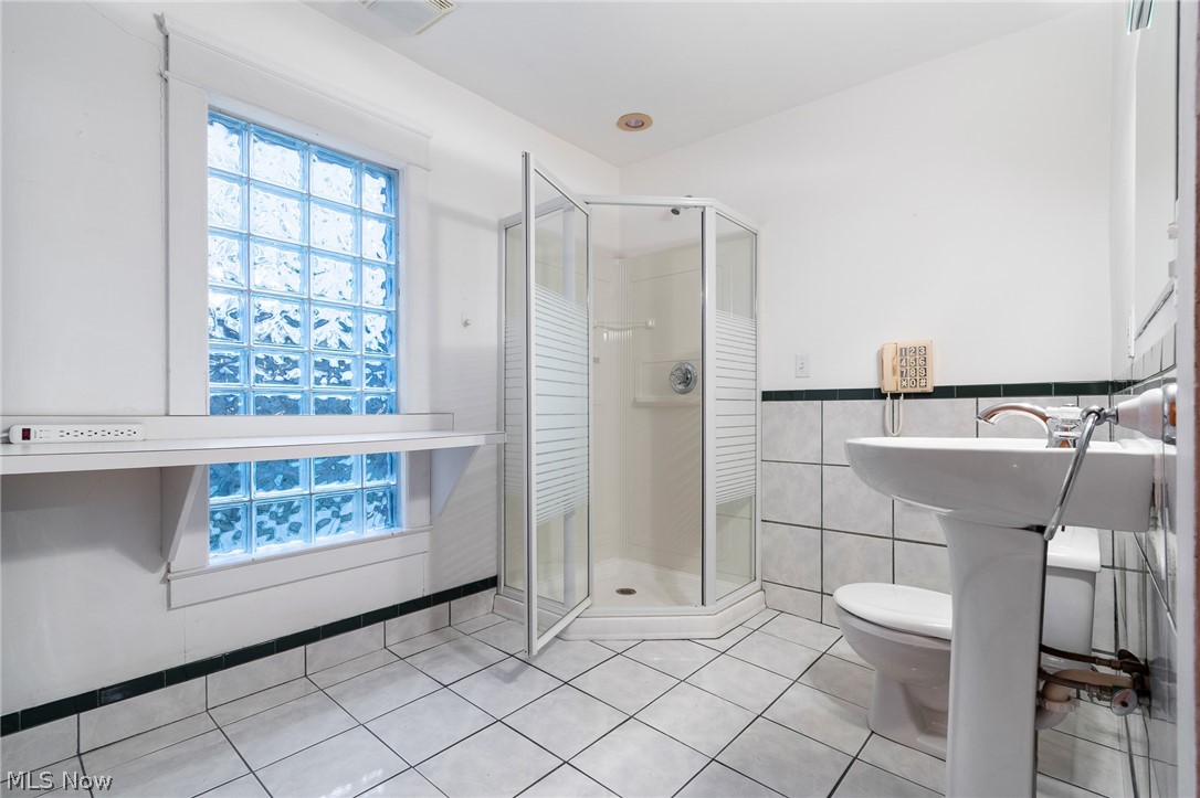 543 Allyn Street Property Photo 18