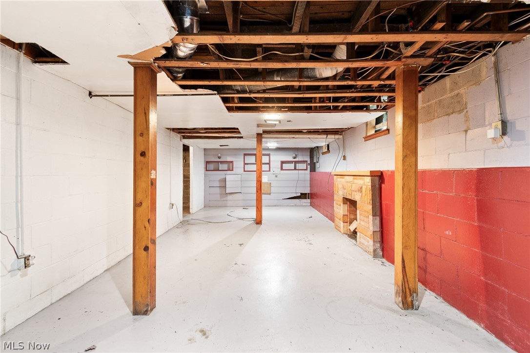 543 Allyn Street Property Photo 30