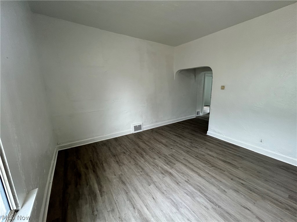 3654 E 53rd Street 1 Property Photo 5