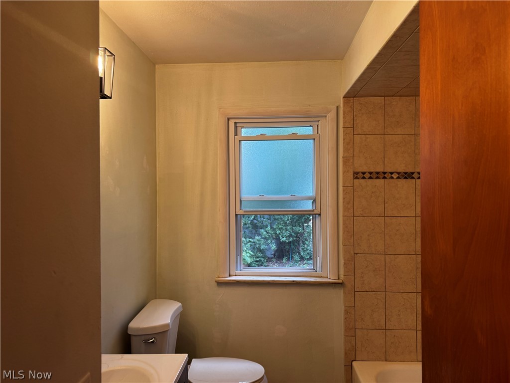 30107 Thomas Street Property Photo 8