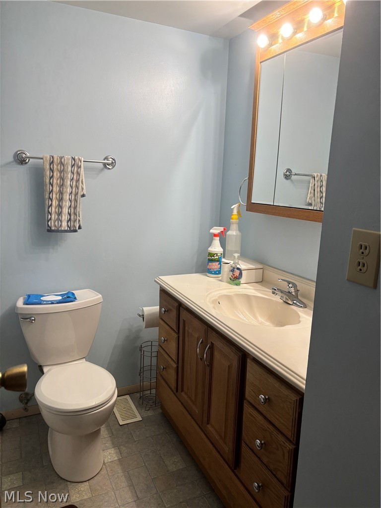 1302 Huntington Court Property Photo 8