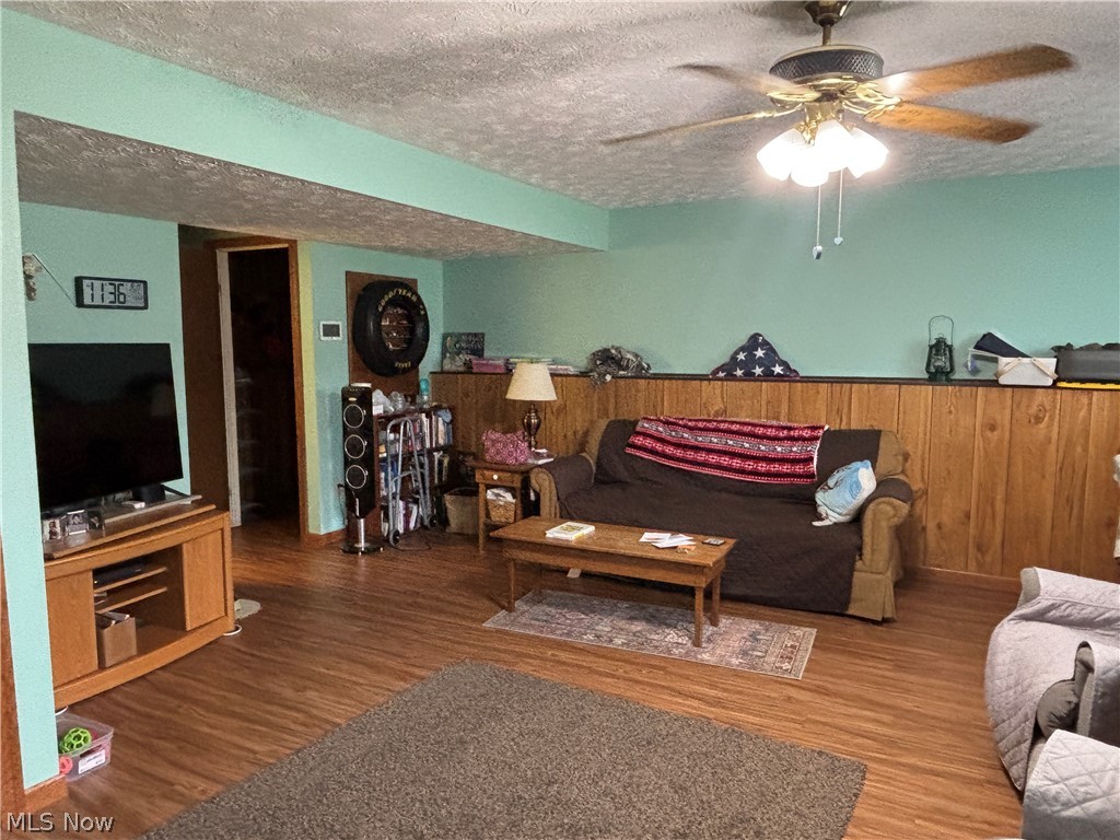 1302 Huntington Court Property Photo 10