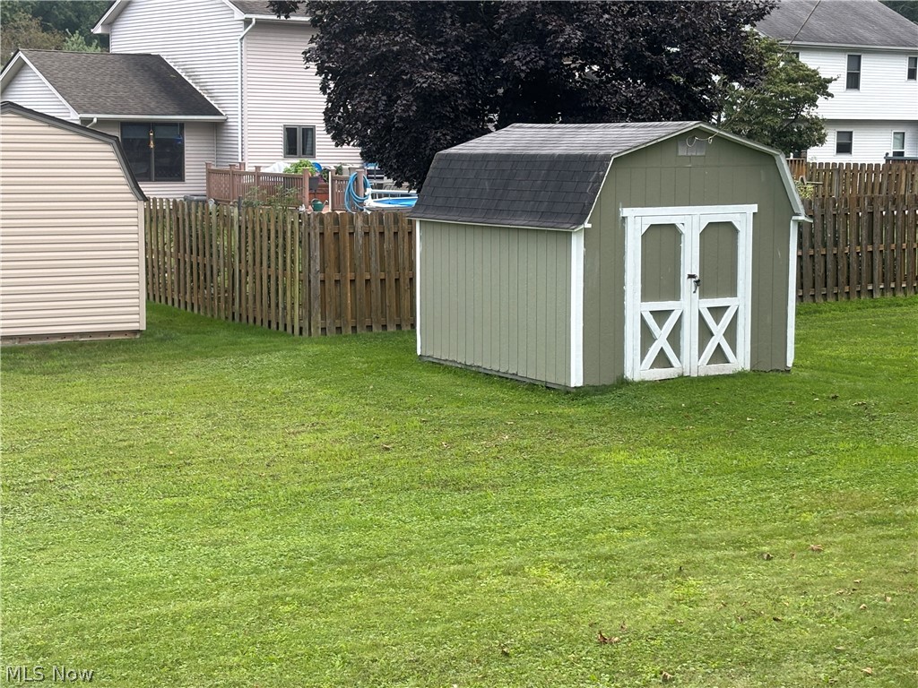 1302 Huntington Court Property Photo 16