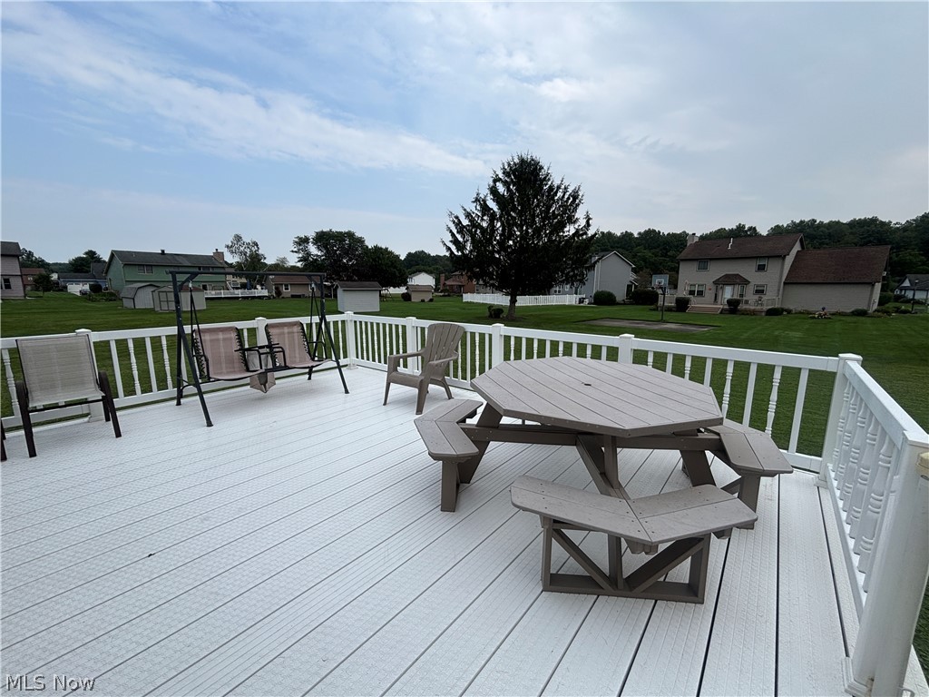 1302 Huntington Court Property Photo 17