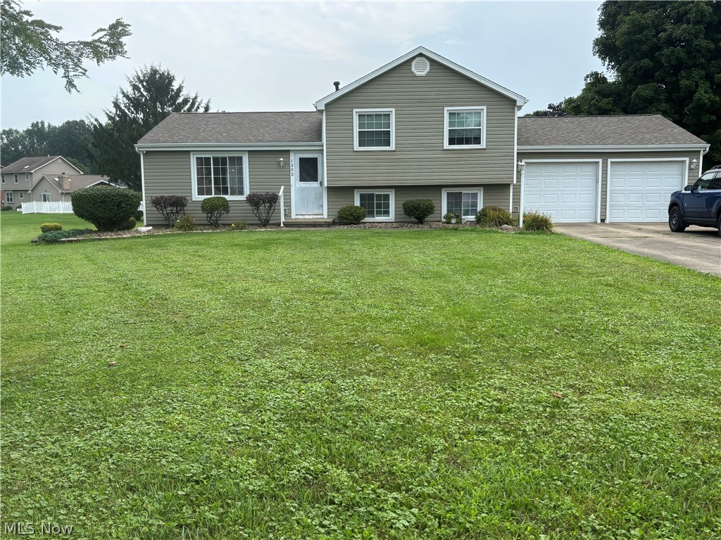 1302 Huntington Court Property Photo 21