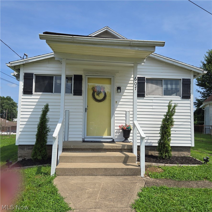 607 Gladstone Street Property Photo 1