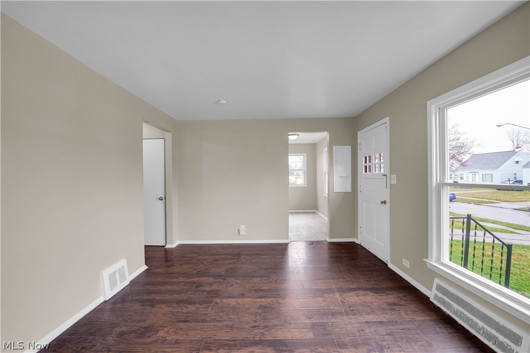 18721 Fairway Avenue Property Photo 4