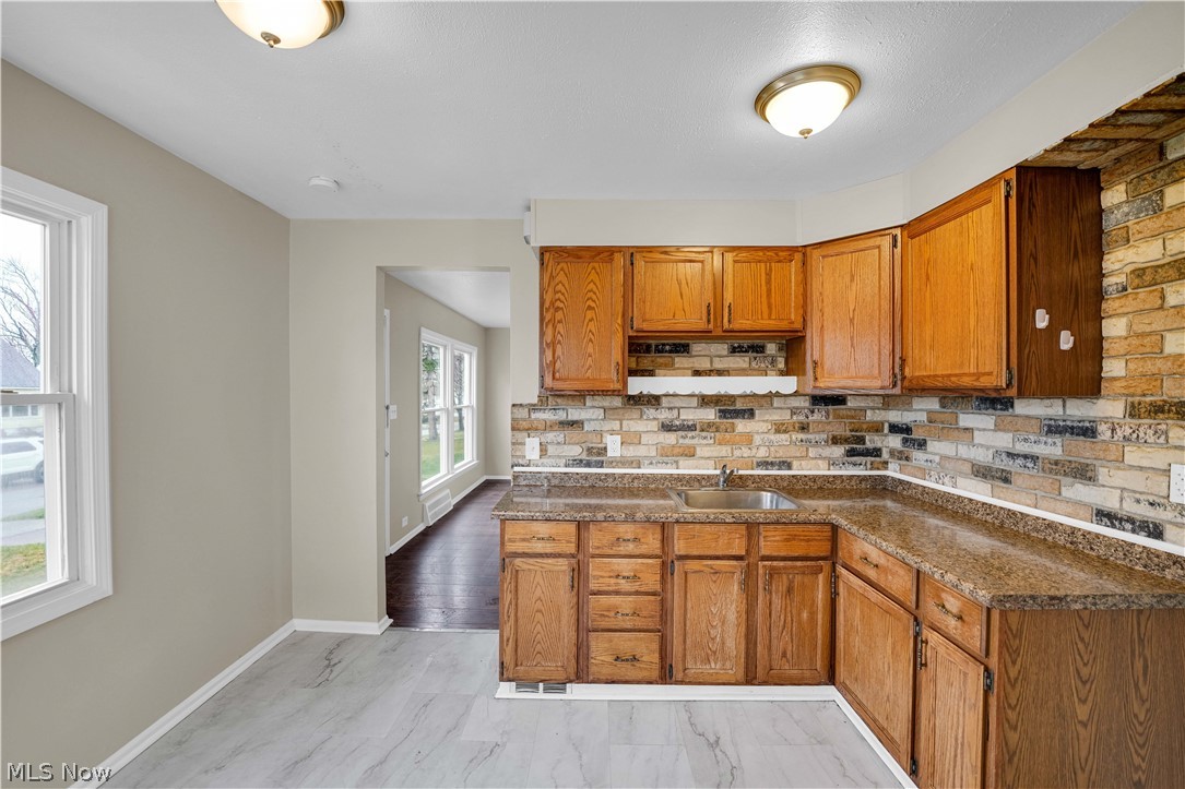 18721 Fairway Avenue Property Photo 7