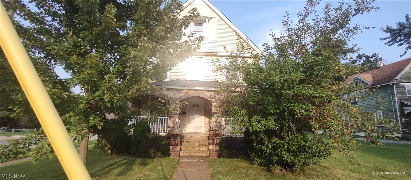 2505 Elyria Avenue Property Photo 2