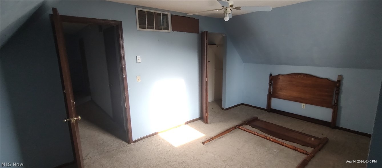 2505 Elyria Avenue Property Photo 8