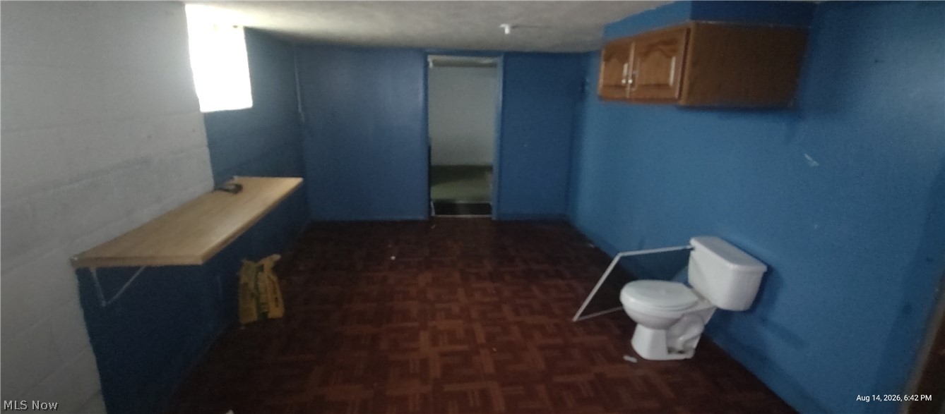 2505 Elyria Avenue Property Photo 29