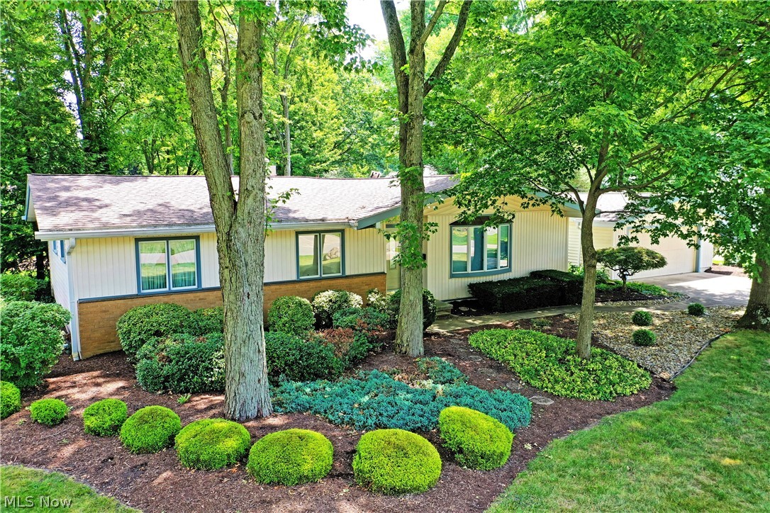 221 Southview Road