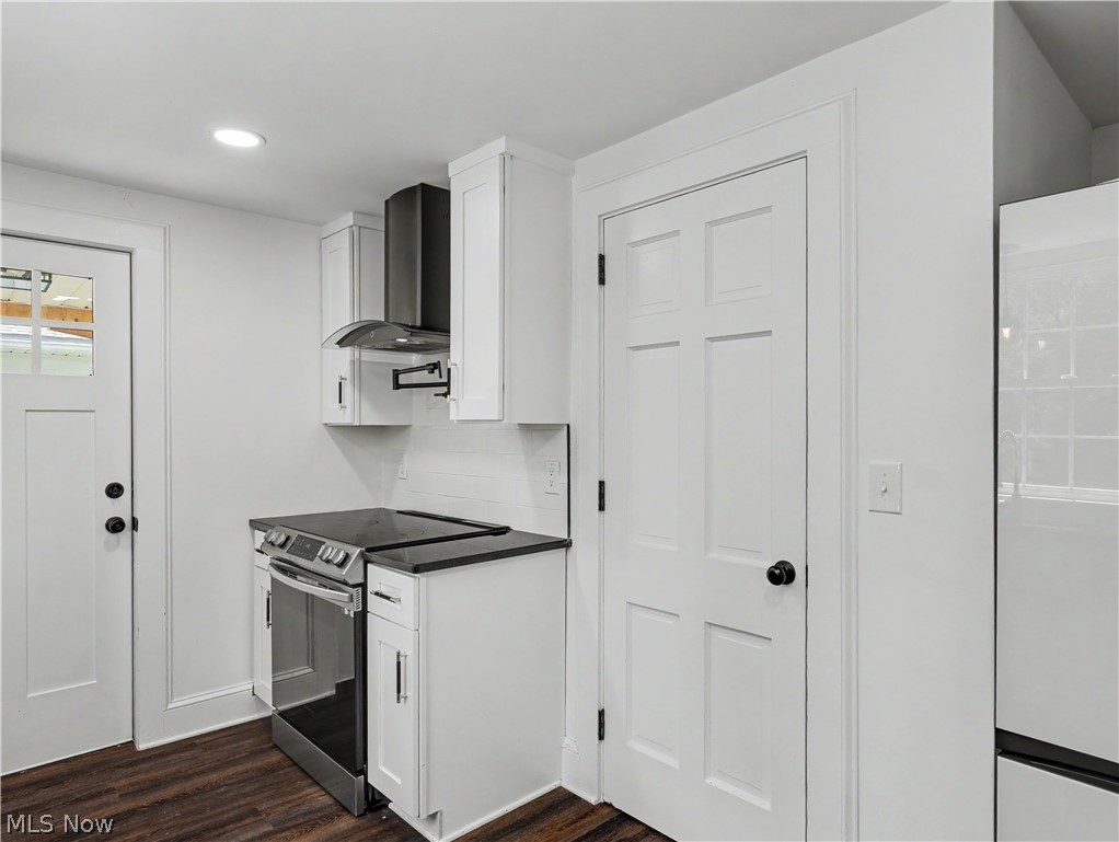 3246 Stimson Road Property Photo 8