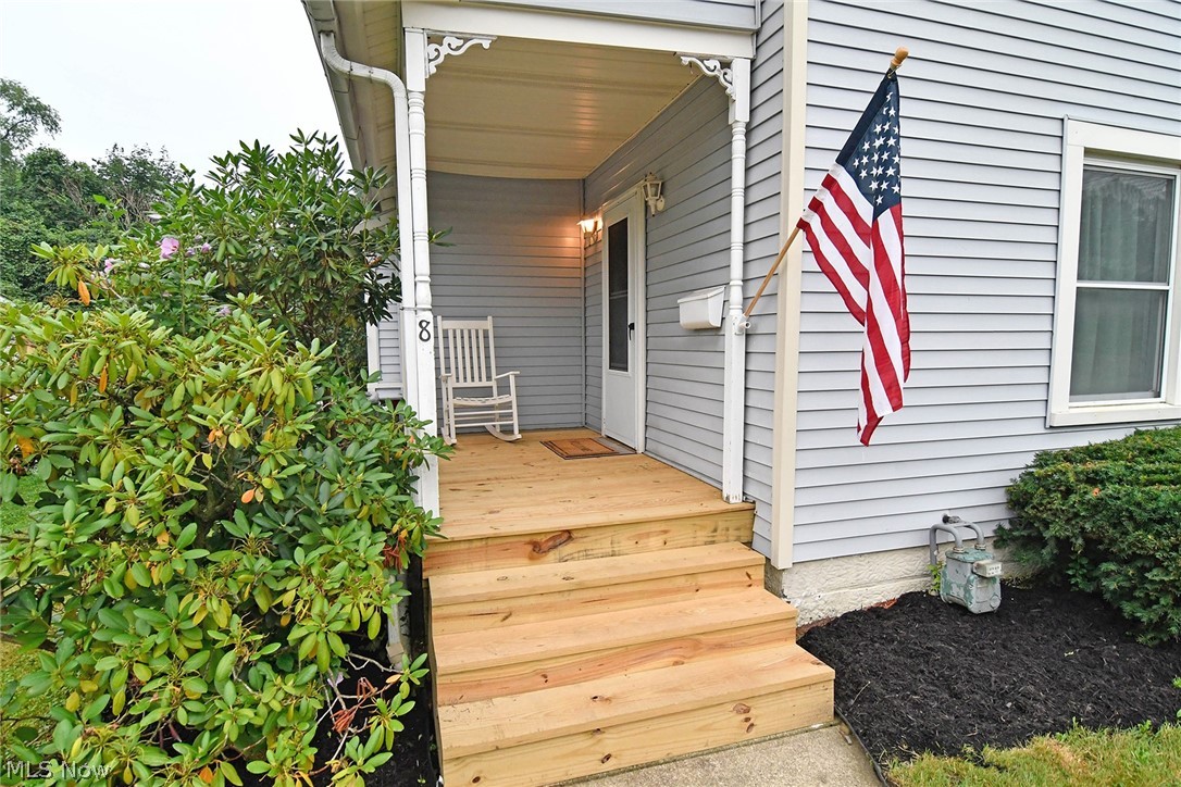 8 Greenbriar Avenue Property Photo 3