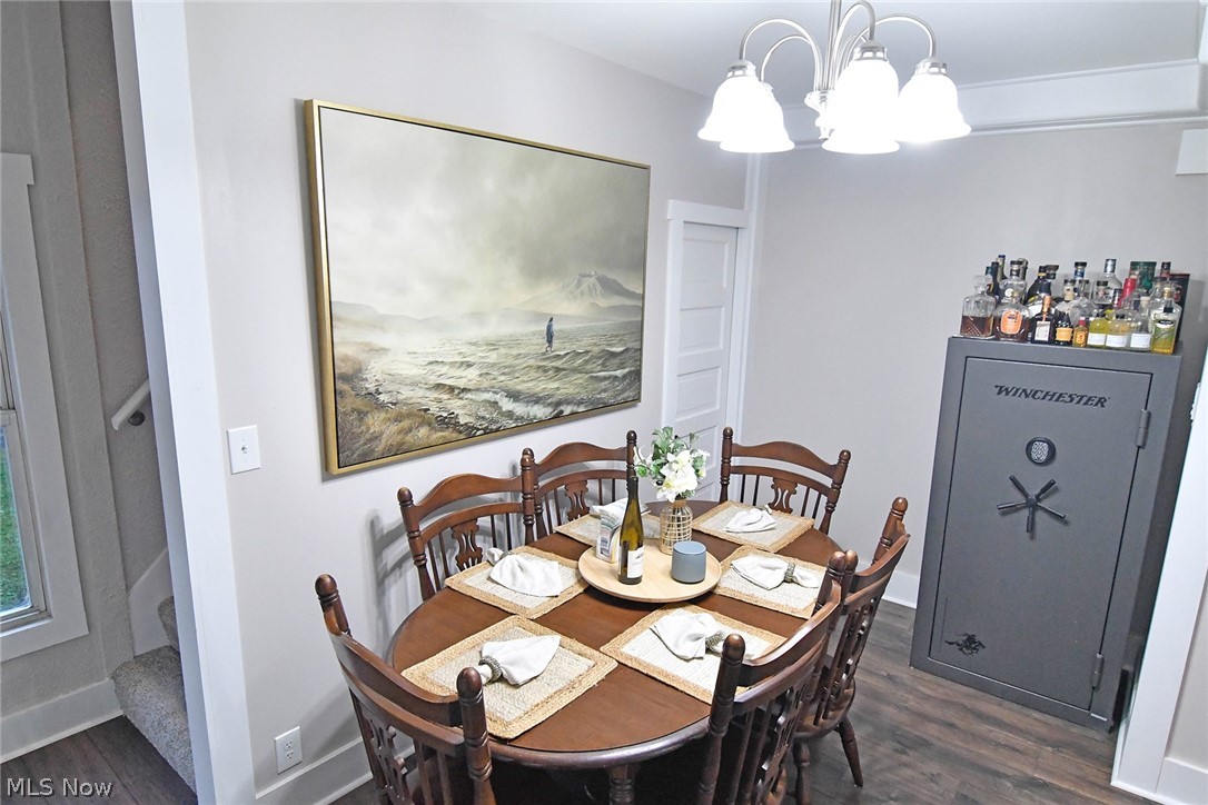 8 Greenbriar Avenue Property Photo 12