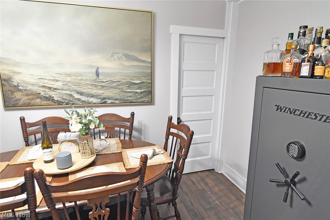8 Greenbriar Avenue Property Photo 14