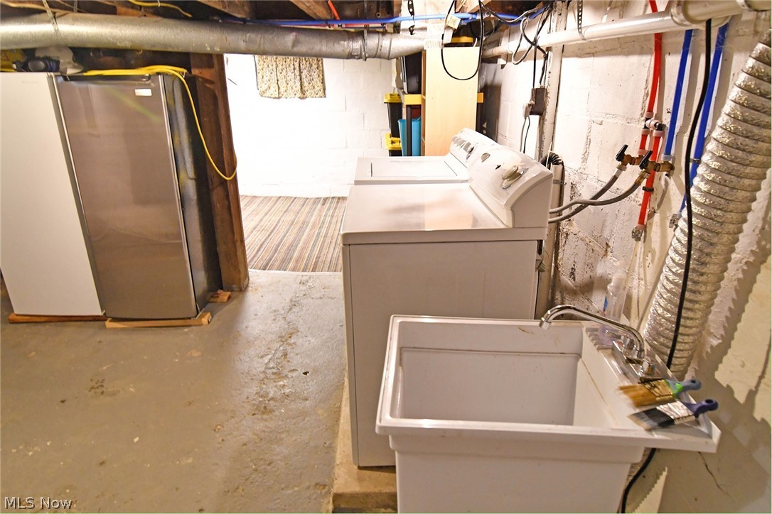 8 Greenbriar Avenue Property Photo 28