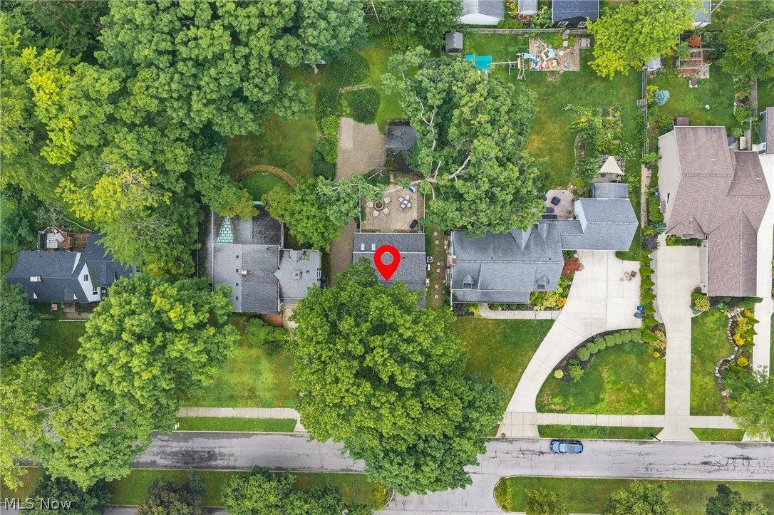 304 Castle Boulevard Property Photo 2