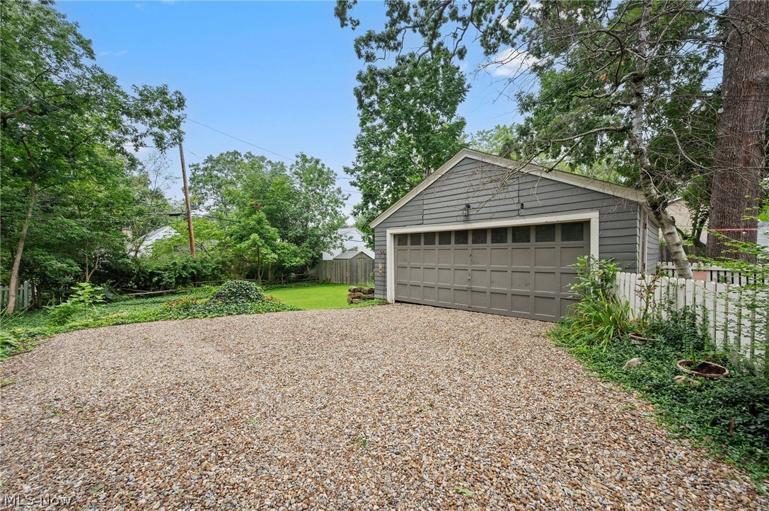 304 Castle Boulevard Property Photo 41