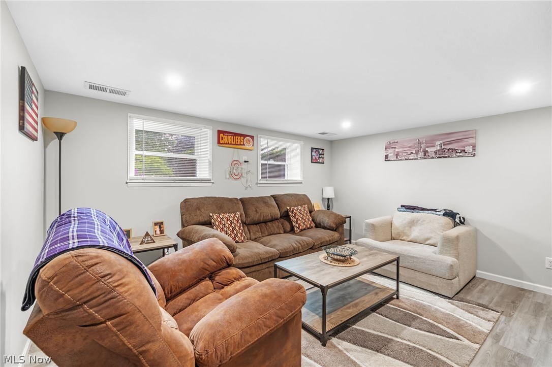 1355 Edgewood Drive Property Photo 11