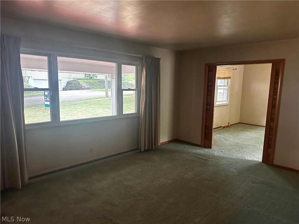 182 Wayne Avenue Property Photo 6