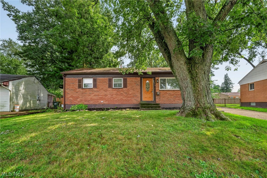 2514 Regentview Street Ne Property Photo 3