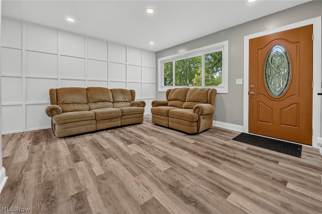 2514 Regentview Street Ne Property Photo 6