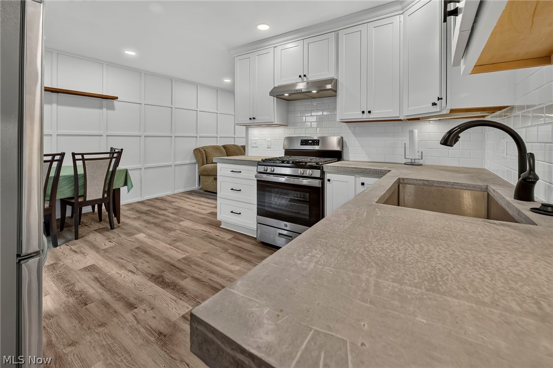2514 Regentview Street Ne Property Photo 12